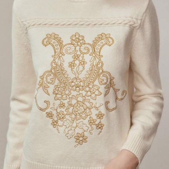 Elegant Cream and Gold Sweater - Picture 4 of 5
